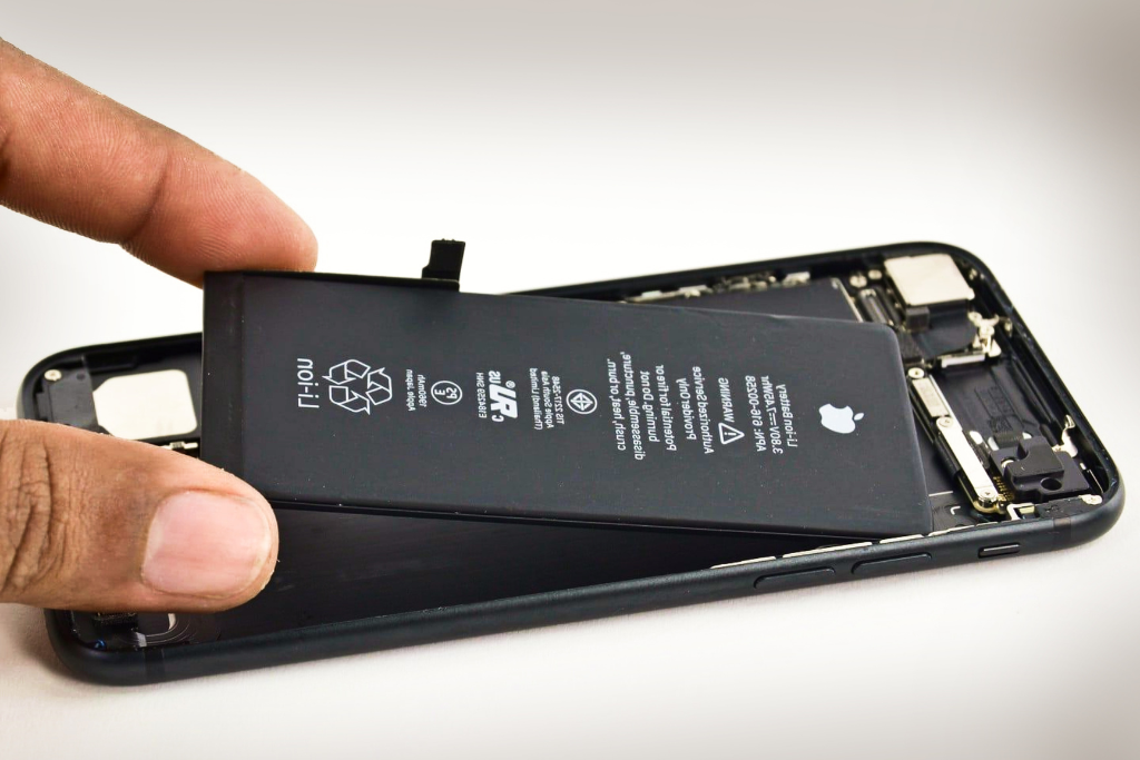 Will Apple see a removable battery in future?